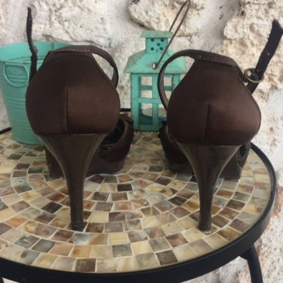 DONATED Unlisted ruffle  toe sexy strappy heels - Picture 3 of 8